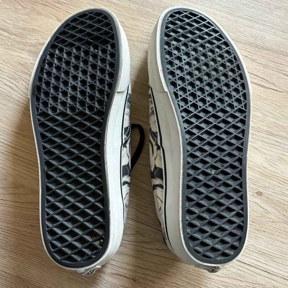 Vans "Digi Roses” - Picture 6 of 7